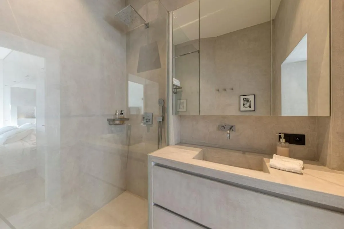 Downtown Brussels Splendor Suites VI Apartment