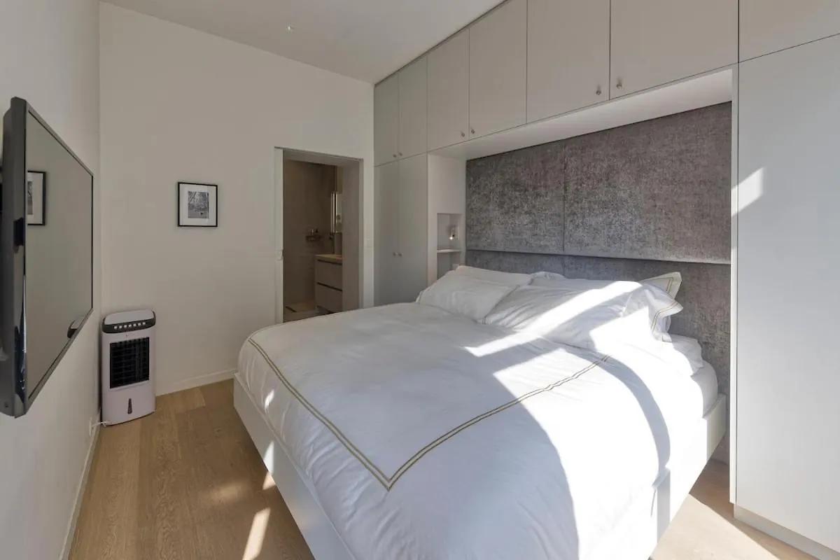 Downtown Brussels Splendor Suites VI 0*,  Belgium