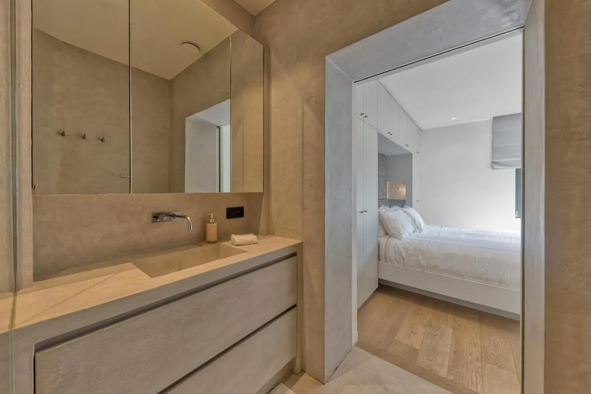 Downtown Brussels Splendor Suites VI
